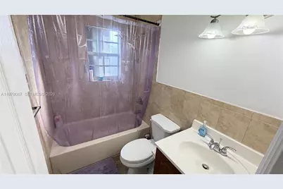 11249 SW 33rd Cir Pl, Miami, FL 33165 - Photo 13