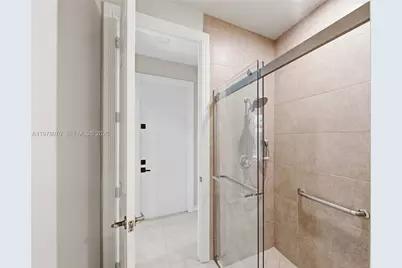 1397 Victoria Isle Dr, Weston, FL 33327 - Photo 31