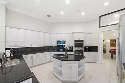 1397 Victoria Isle Dr, Weston, FL 33327 - Photo 13