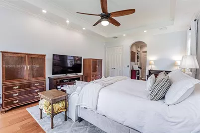 10221 Blue Palm St, Plantation, FL 33324 - Photo 41