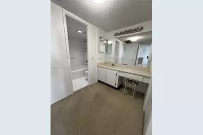 3701 N Country Club Dr #201, Aventura, FL 33180 - Photo 19