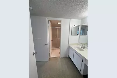 3701 N Country Club Dr #201, Aventura, FL 33180 - Photo 25