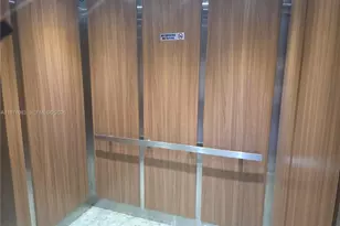 9688 Fontainebleau Blvd, Miami, FL 33172 - Photo 29