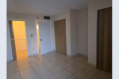 9688 Fontainebleau Blvd #307, Miami, FL 33172 - Photo 23