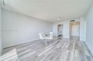 2000 NE 135th St, North Miami, FL 33181 - Photo 7