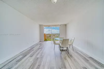 2000 NE 135th St #708, North Miami, FL 33181 - Photo 3
