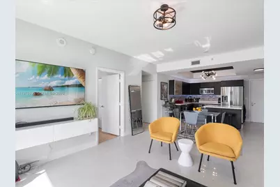 90 SW 3rd St #2015, Miami, FL 33130 - Photo 7