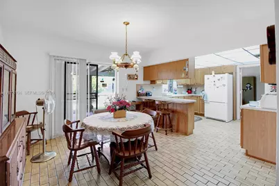 19461 SW 307th St, Homestead, FL 33030 - Photo 7