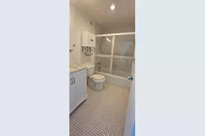400 Kings Point Dr #505, Sunny Isles Beach, FL 33160 - Photo 5