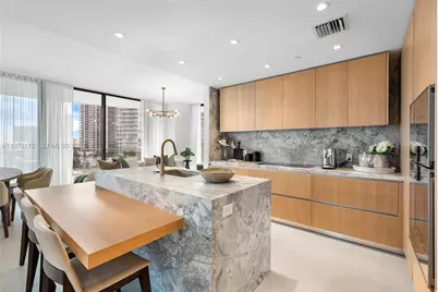 500 Alton #901, Miami Beach, FL 33139 - Photo 17