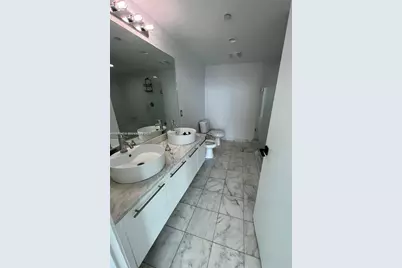 888 Biscayne Blvd #3205, Miami, FL 33132 - Photo 9