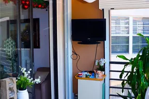 900 St Charles Pl, Pembroke Pines, FL 33026 - Photo 67