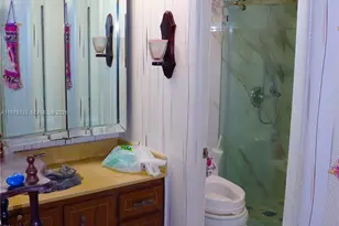 900 St Charles Pl, Pembroke Pines, FL 33026 - Photo 55