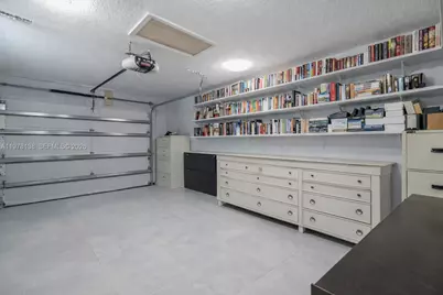 529 Lakeside Cir, Sunrise, FL 33326 - Photo 39