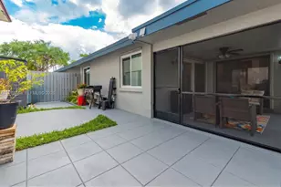 529 Lakeside Cir, Sunrise, FL 33326 - Photo 43