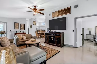 529 Lakeside Cir, Sunrise, FL 33326 - Photo 7