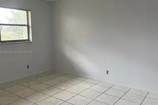 8000 Fairview Dr, Tamarac, FL 33321 - Photo 7