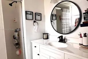 2811 Somerset Dr, Lauderdale Lakes, FL 33311 - Photo 15