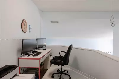 18438 NW 11th St, Pembroke Pines, FL 33029 - Photo 17