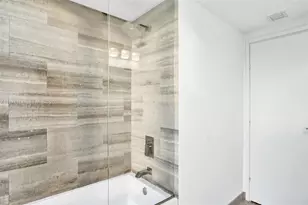 1300 Brickell Bay Dr, Miami, FL 33131 - Photo 13