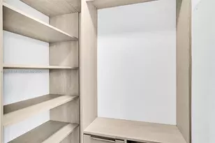 1300 Brickell Bay Dr, Miami, FL 33131 - Photo 5