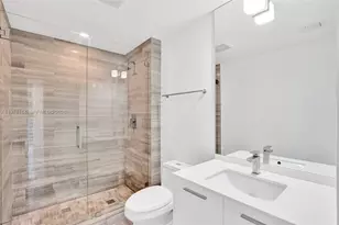 1300 Brickell Bay Dr, Miami, FL 33131 - Photo 15