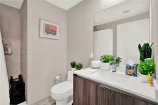 488 NE 18th St, Miami, FL 33132 - Photo 25