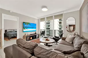 488 NE 18th St, Miami, FL 33132 - Photo 11