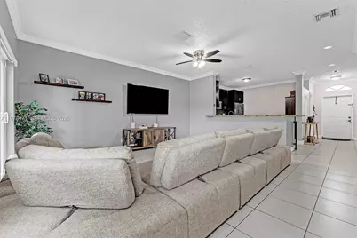 772 NW 132nd Ave, Plantation, FL 33325 - Photo 7