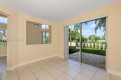 15853 SW 10th St, Pembroke Pines, FL 33027 - Photo 9