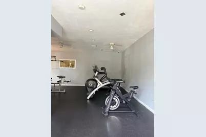 1701 NW 96th Ter #1E, Pembroke Pines, FL 33024 - Photo 7