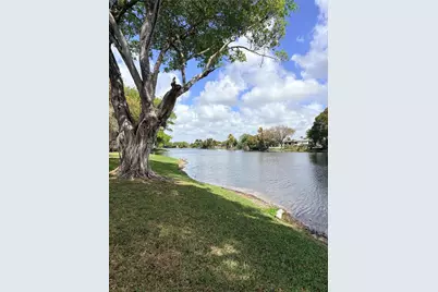 1701 NW 96th Ter #1E, Pembroke Pines, FL 33024 - Photo 5