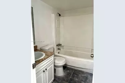 5100 SW 64th Ave #105, Davie, FL 33314 - Photo 9