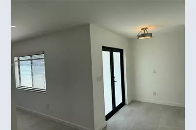 2832 SW 124th Ct, Miami, FL 33175 - Photo 9