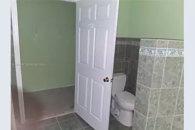 158 SW 5th St, Deerfield Beach, FL 33441 - Photo 11