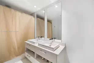 45 SW 9th St, Miami, FL 33130 - Photo 7