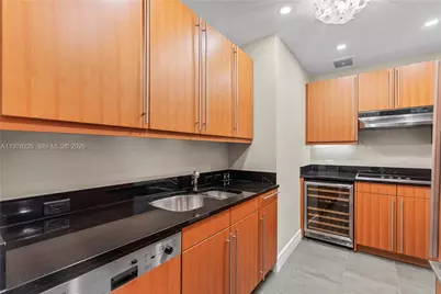 1425 Brickell Ave #44D, Miami, FL 33131 - Photo 7