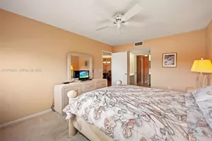 13701 SW 12th St, Pembroke Pines, FL 33027 - Photo 17