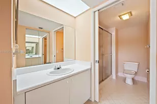 13701 SW 12th St, Pembroke Pines, FL 33027 - Photo 23