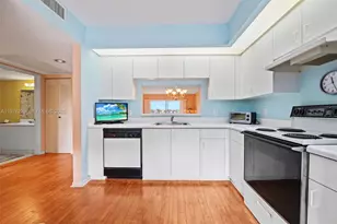 13701 SW 12th St, Pembroke Pines, FL 33027 - Photo 13