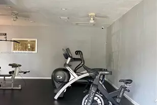 1701 NW 96th Terrace, Pembroke Pines, FL 33024 - Photo 21