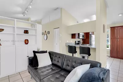 8751 SW 215th Ter, Cutler Bay, FL 33189 - Photo 5