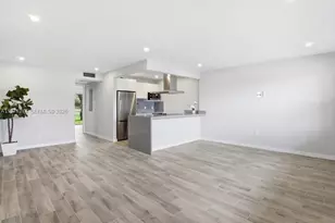 301 SW 135th Ave, Pembroke Pines, FL 33027 - Photo 7