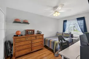 9291 NW 11th Ct, Pembroke Pines, FL 33024 - Photo 27