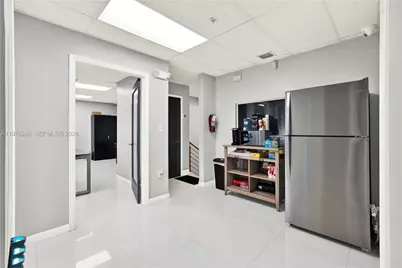 7770 NW 46th St #23, Doral, FL 33166 - Photo 17