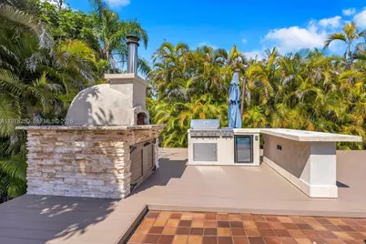 1235 NE 95th St, Miami Shores, FL 33138 - Photo 29