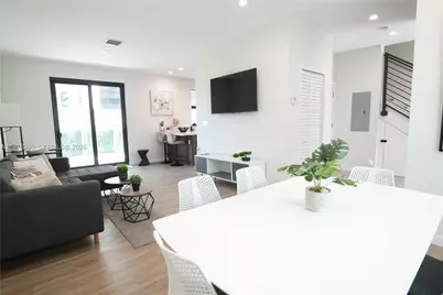 211 SE 4th St #3, Hallandale Beach, FL 33009 - Photo 1