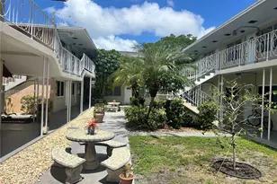 2000 Buchanan St, Hollywood, FL 33020 - Photo 9
