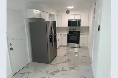 2000 Buchanan St #10, Hollywood, FL 33020 - Photo 1