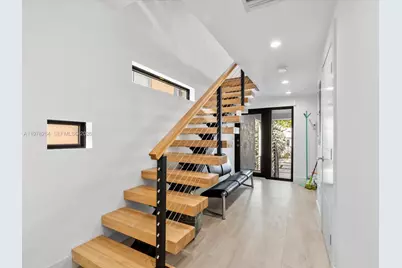 1134 71st St #1, Miami Beach, FL 33141 - Photo 13